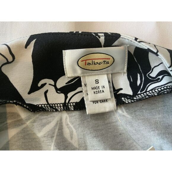 Talbots Black & White Floral Asymmetric Sleeveless Blouse Size Small - Picture 8 of 11
